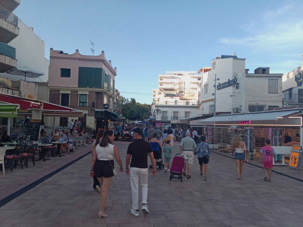 Disfrutando del ambiente de Torremolinos