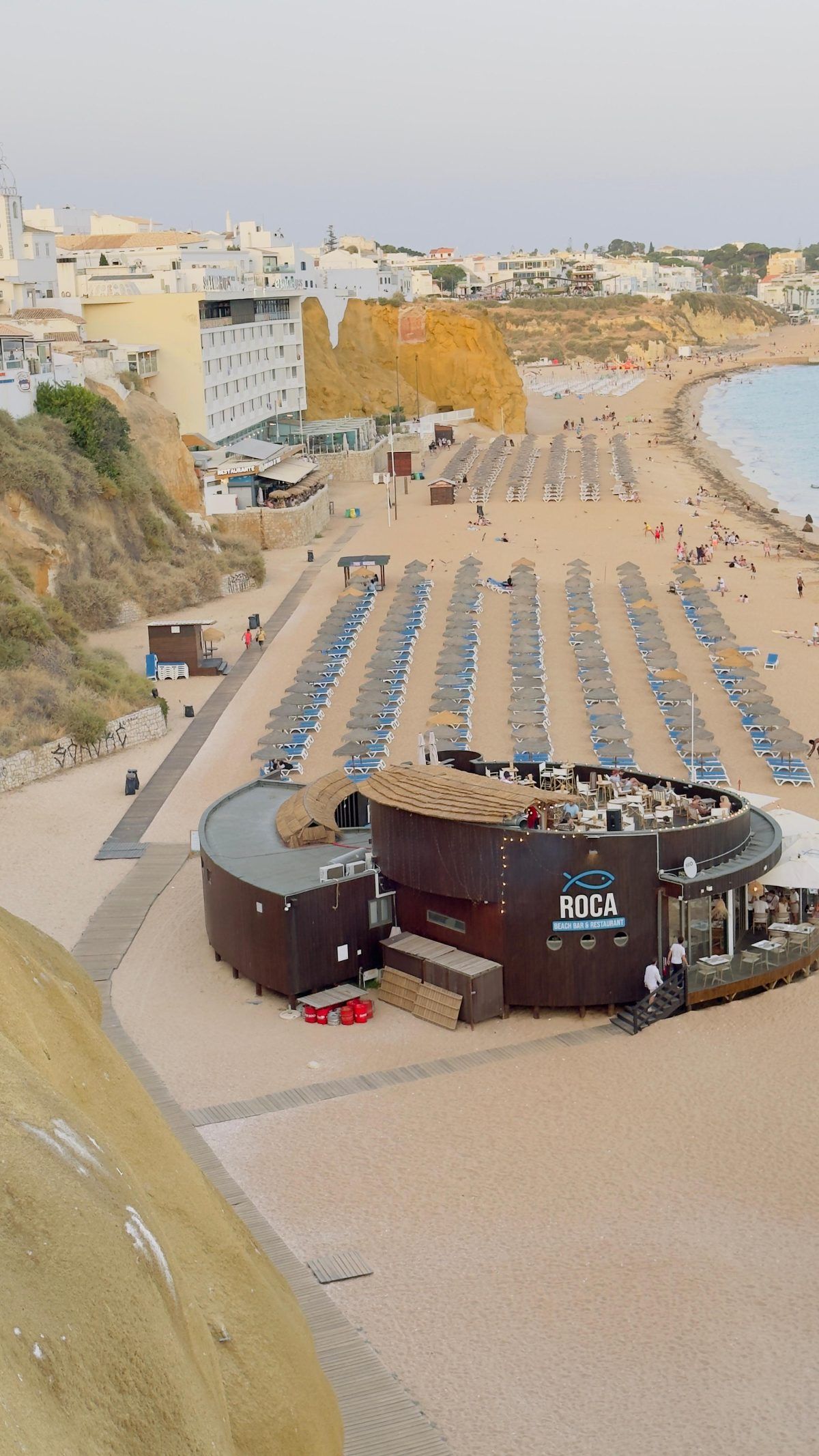 Roca beach bar